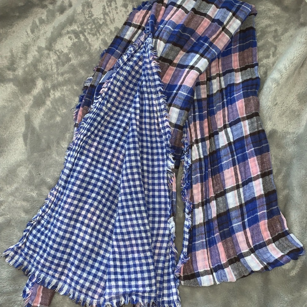 American Colors reversible scarf